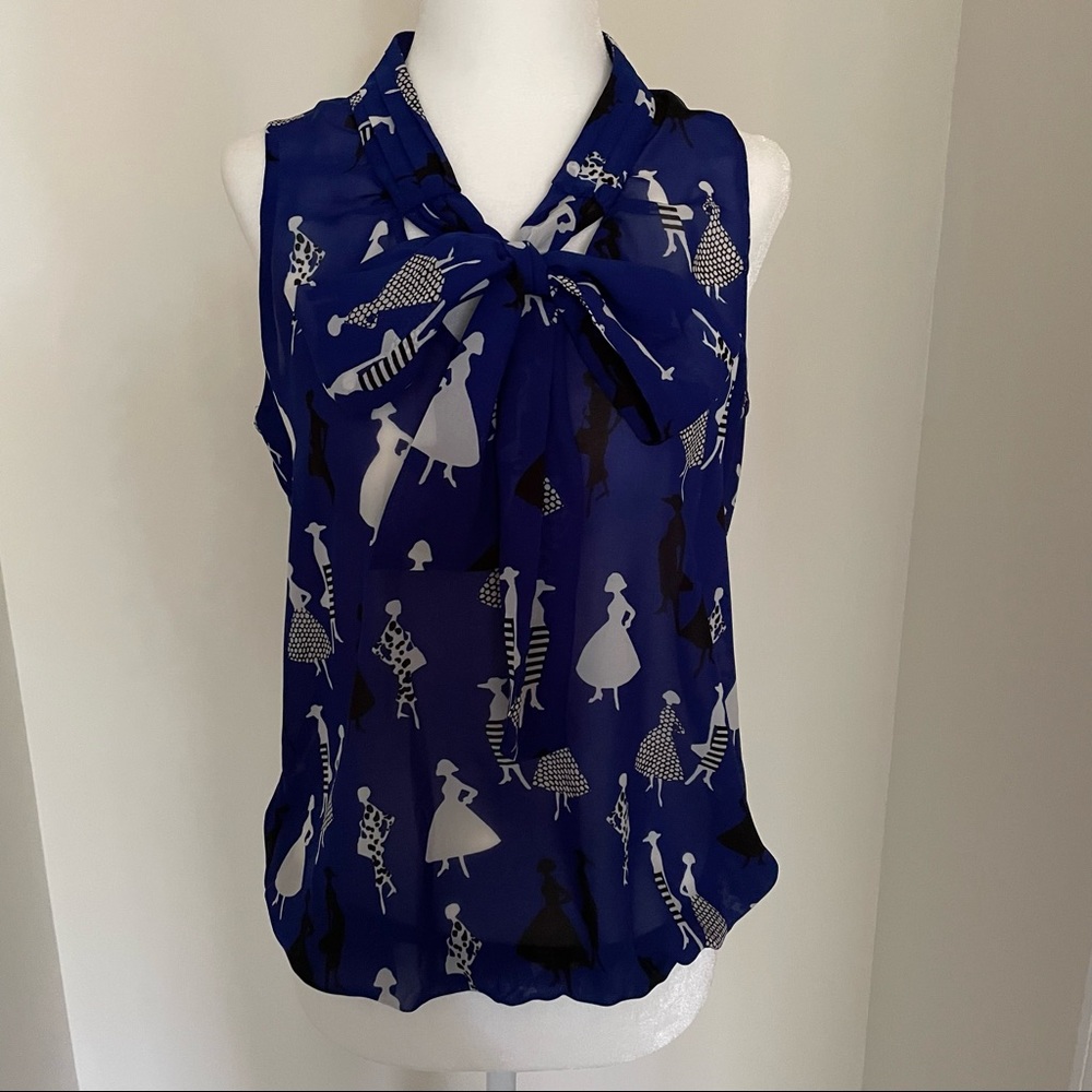 Banana Republic Sheer Tie Neck Blouse Size Small